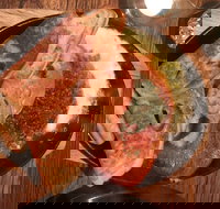 Yours or Mine - Accommodation Southport