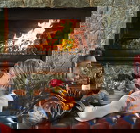 Singlefile Wines - Southport Accommodation