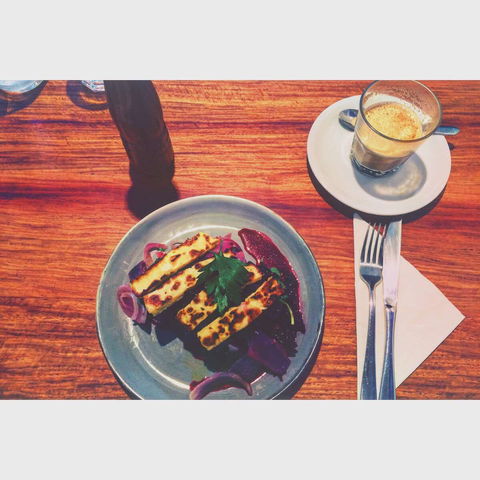 Table View - Southport Accommodation 0