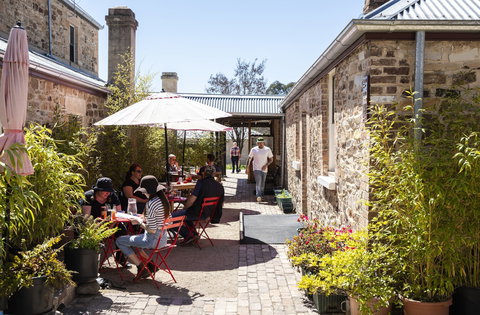 29 Nine 99 - Southport Accommodation 2