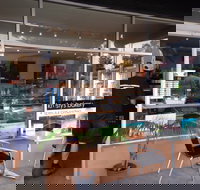 Krusty's Bakery - Southport Accommodation