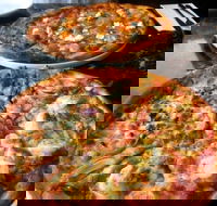 Roy's on Melville - Southport Accommodation