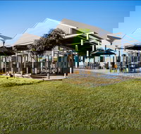 Bunnamagoo Wines - Accommodation Southport