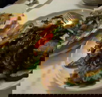 Thai on Sky - Southport Accommodation