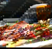 The Dale Bar  Bistro - Southport Accommodation