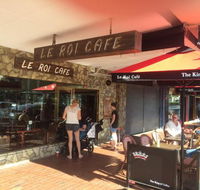 Le Roi Cafe - Southport Accommodation