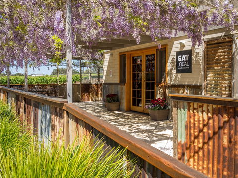 Flavours Of The Riverland - Southport Accommodation 1