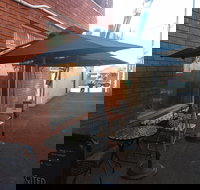 Jeff's Hideout Cafe - Southport Accommodation