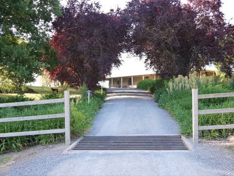 Malcolm Creek Vineyard - Southport Accommodation 2