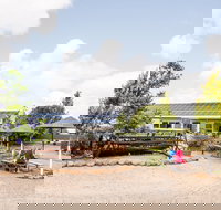 Bay of Shoals Wines - Accommodation Southport