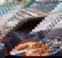 Little Caesars - Sorrento - Accommodation Southport