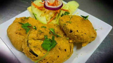 UTSAV Indian Restaurant - Southport Accommodation 0