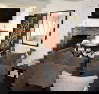 Criterion Bistro Crookwell - Southport Accommodation