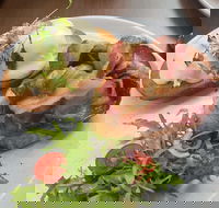 Ground Floor Cafe - Southport Accommodation