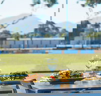 Lara Sporting Club - Southport Accommodation