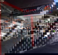 CDJ Juba - Accommodation Southport