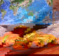 Bean Thru - Southport Accommodation