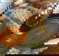 Barton Jones Wines - Southport Accommodation