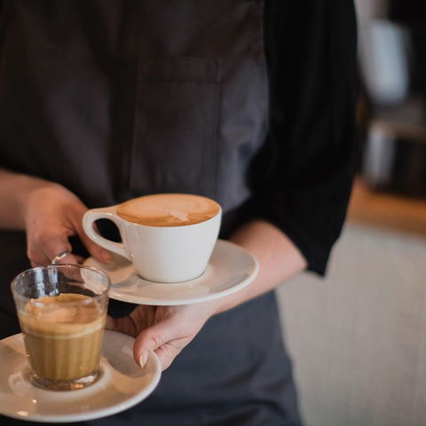 Catinalla's - Southport Accommodation 0