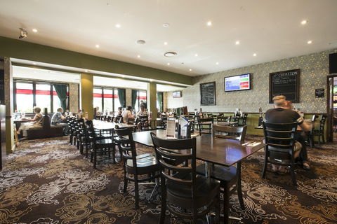 Irish Finnegans - Thuringowa Central - Southport Accommodation 0