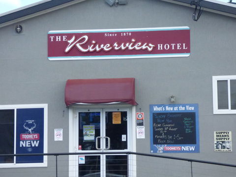 Smithtown Riverview Hotel - Southport Accommodation 0