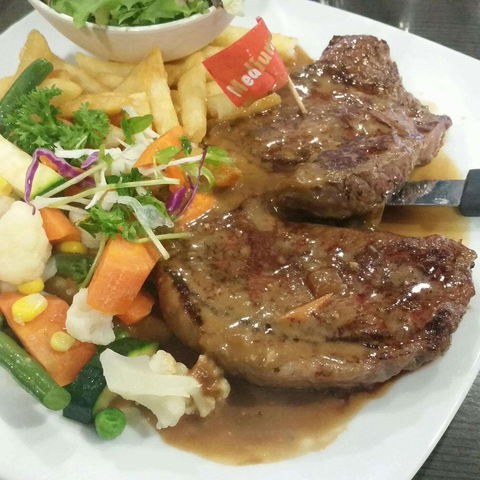 Saltwater Grill - Southport Accommodation 0