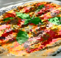 The Distillery Woodfire - Southport Accommodation