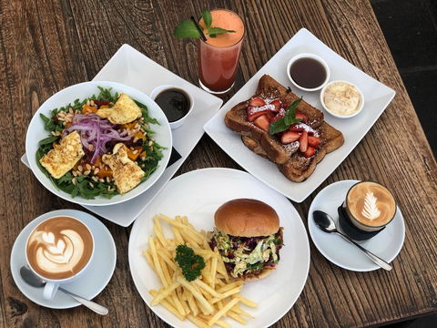 Black Bird Coffee House - Southport Accommodation 0