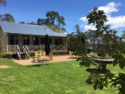 Mortimer's Wines Schoolhouse Cellar Door - Southport Accommodation 0