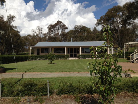 Mortimer's Wines Schoolhouse Cellar Door - Southport Accommodation 2