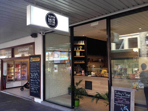 Super Mix Juicery - Southport Accommodation 0