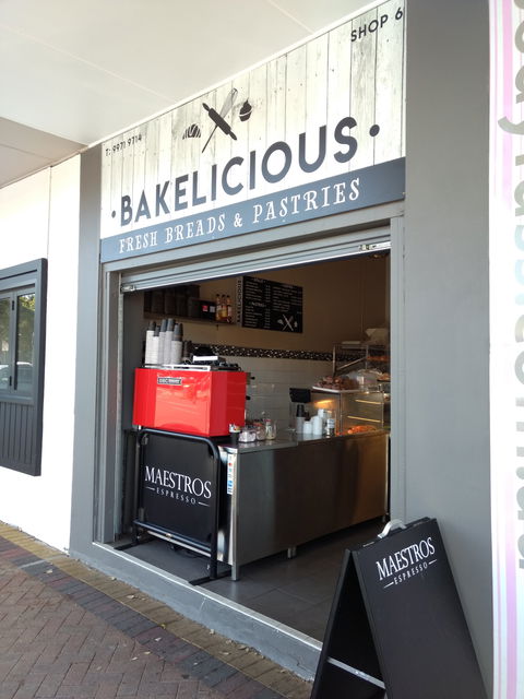 Bakelicious - Narraweena Cake Shop - Southport Accommodation 0