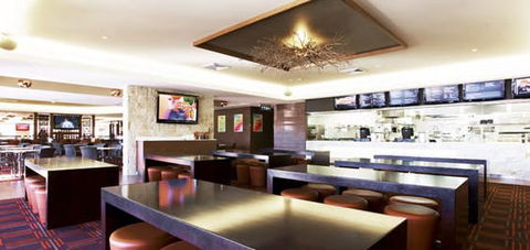 Colonial Hotel - Southport Accommodation 0