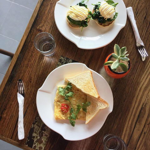 King Hot Bread Bakery - Southport Accommodation 0