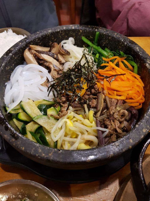 Maroo - Accommodation Southport 0