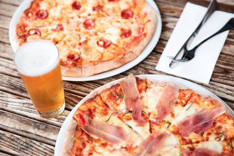 Public Bar - Southport Accommodation 2