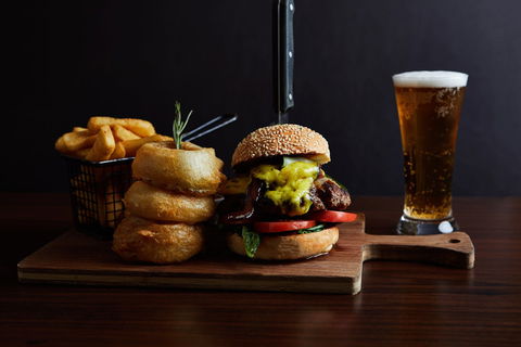 Stone Bar & Grill - Southport Accommodation 0