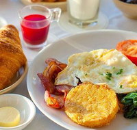 Bluebush Cafe - Southport Accommodation