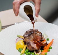 Sticky Fingers Pizzeria - Southport Accommodation