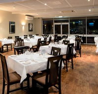 The Emerald Room - Southport Accommodation