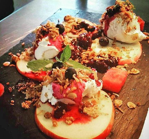 The Vinyard Restaurant & Wine Bar - Southport Accommodation 7