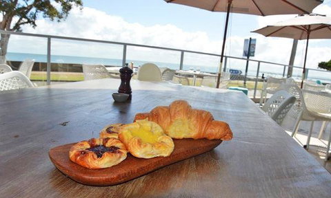 The Vinyard Restaurant & Wine Bar - Southport Accommodation 8