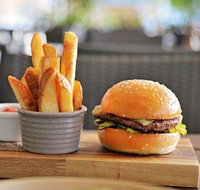 Tradewinds Bar  Bistro - Accommodation Southport