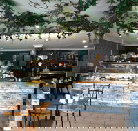 Crazies Cafe - Accommodation Southport