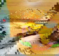 Farmhouse Burgers and Grill - Southport Accommodation