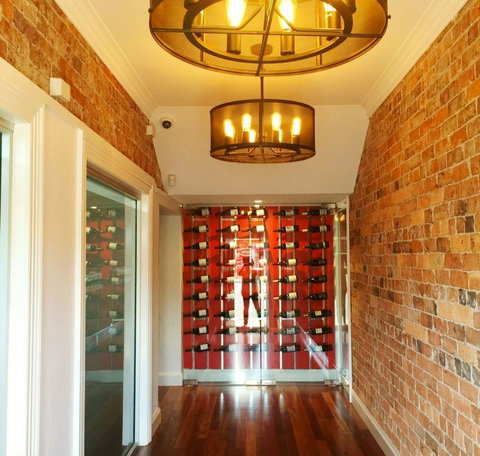 FireDrum - Southport Accommodation 8