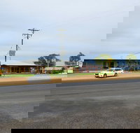 Two Mile Hotel - Accommodation Southport