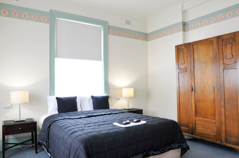 Hotel Gosford - Southport Accommodation 2