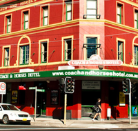 The Coach  Horses Hotel - Southport Accommodation