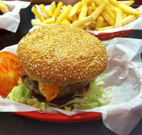 Bernies Diner - Southport Accommodation